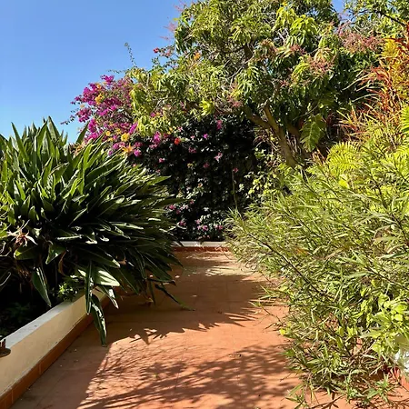 Casa Del Jardin Villa *